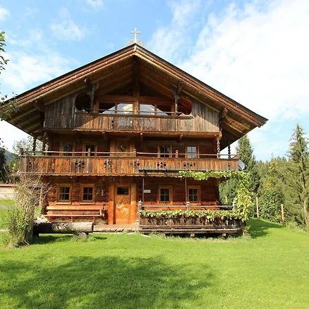 In Hopfgarten Near Skiwelt 度假居 *